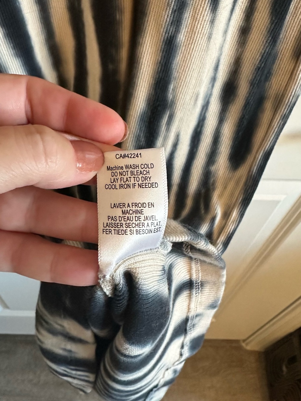 Young Fabulous & Broke Blue Cream Tie-Dye Long Sleeve Maxi Dress YFB - Picture 6 of 7